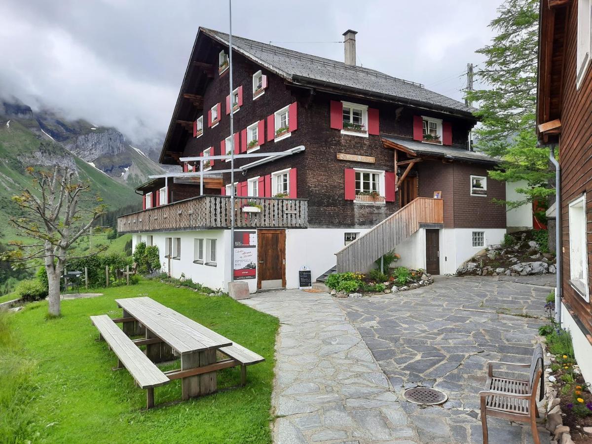 Berggasthaus Gitschenen Hotel Isenthal Ngoại thất bức ảnh